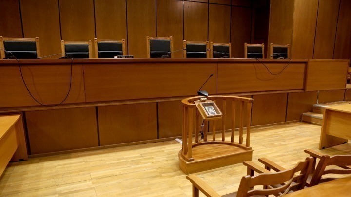 Δίκη σκηνοθέτη Κώστα Κωστόπουλου: Να κριθεί αθώος λόγω αμφιβολιών για τον βιασμό ζήτησε ο Εισαγγελέας του ΜΟΔ amna.gr/home/article/8…