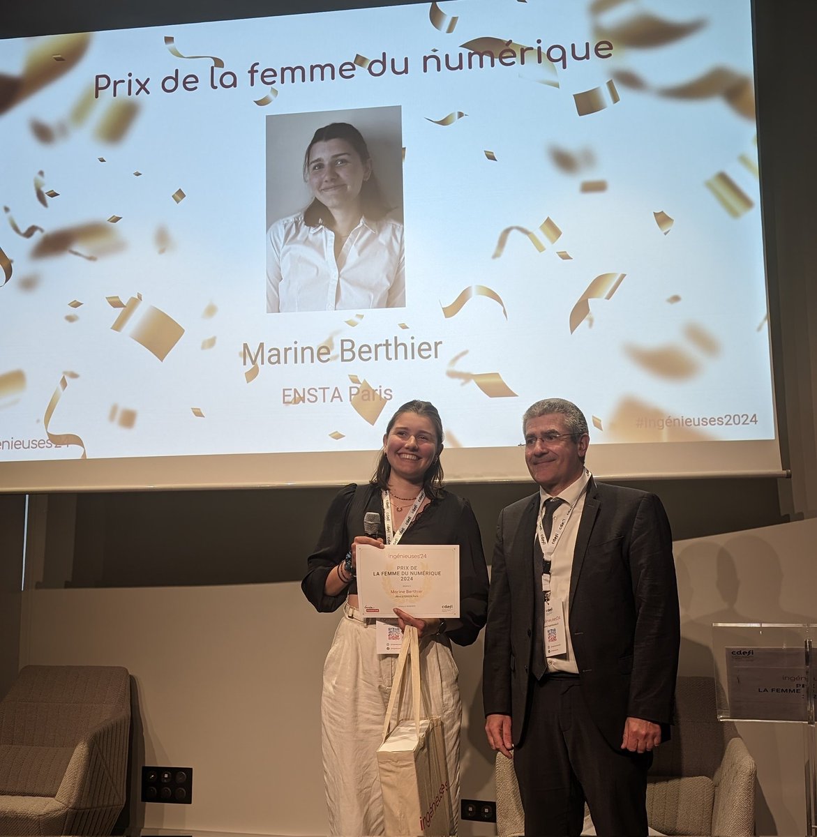 #Ingénieuses2024 👏 Félicitations à Marine Berthier, élève à l’@ENSTAParis, lauréate du prix de la femme du numérique 2024, créé cette année en partenariat avec @inria_fondation. Retrouvez son portrait sur 👉 ingenieuses.fr/2024/04/30/mar…