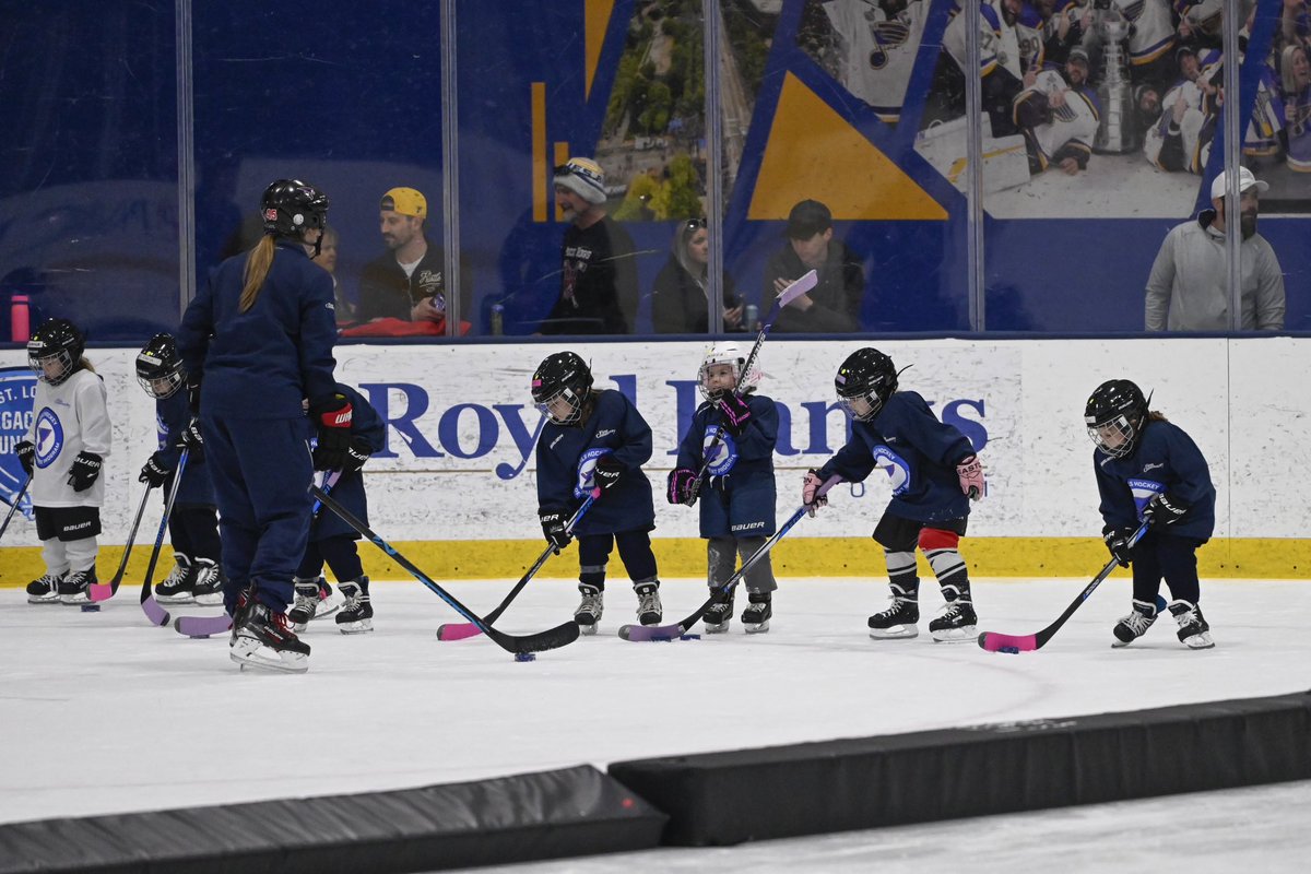 Looking to beat the heat this summer?😎☀️Then sign up for our Little Blues and Girls Development Learn to Play summer sessions!❄️🏒 For more information and to sign up, click the link below! stlouisbluesyouthhockey.com