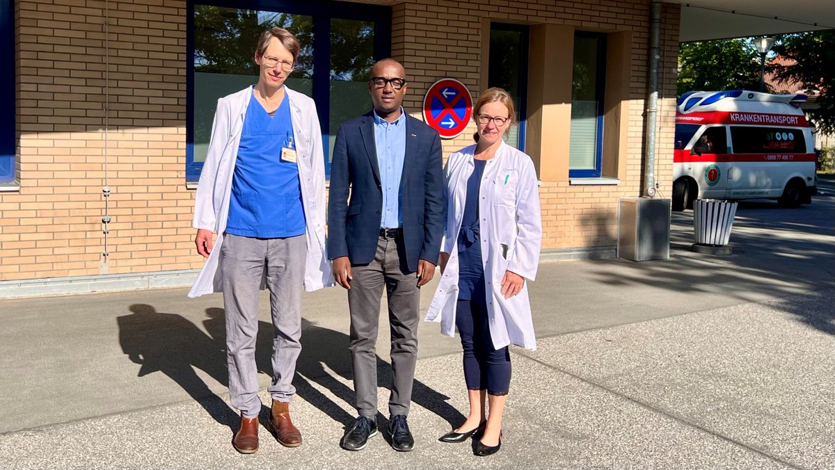 Excellent AMR, Access and #AntimicrobialStewardship event @ChariteBerlin with #CharitéCenterforGlobalHealth and @gardp_amr. Honoured @CMuvunyi also visited our High Level Isolation Unit @ChariteBerlin. Strong partnership between our institutions #HCID #AMR @RBCRwanda 👏