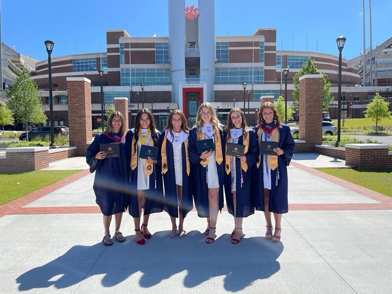 Congratulations to our 6 SENIORS! #OwnIt