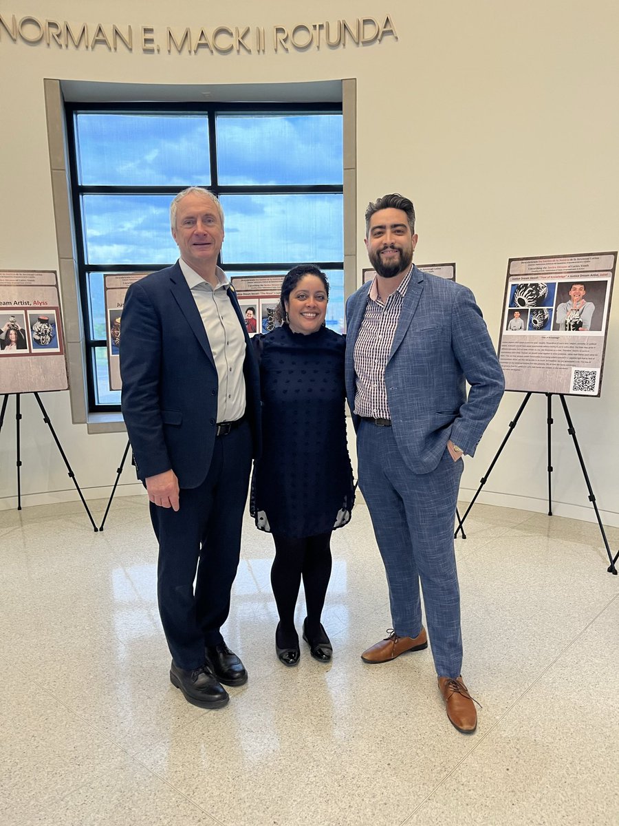 I was happy to present proclamations to the student participants in this year's Puerto Rican/Hispanic Youth Leadership Institute Delegation at the @BPArtCenter. It's heartening to see the future leaders of our communities already engaged in civic life.