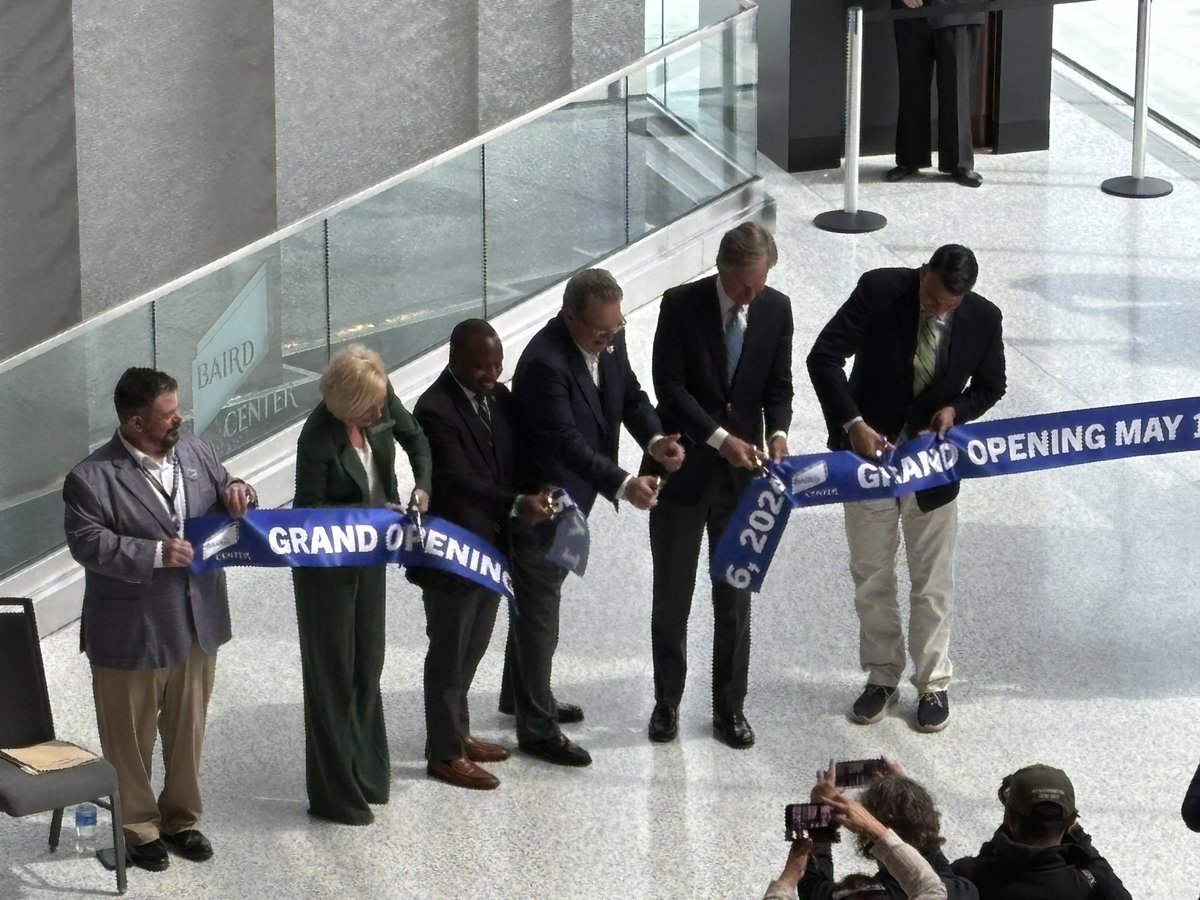 The ribbon is cut. @BairdCenter @visitmilwaukee @MayorMKE @kanter_jim @MartyBrooksWCD