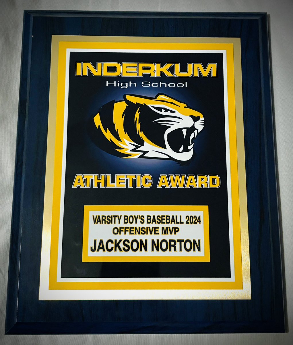 Honored to be named offensive player of the year for the second year in a row. Hard work, great coaches and great teammates. <a href="/DowntownBseball/">Pete</a> <a href="/IHSTigerSports/">InderkumTigerSports</a> <a href="/Hyperthrive1/">Hyperthrive Athletics</a> <a href="/leonleebaseball/">LeonBaseballAcademy</a>