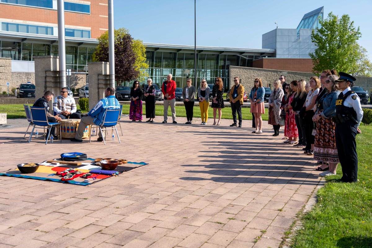 This morning at #OPP General Headquarters in Orillia, members stood together in solidarity, reaffirming our commitment to stand against all forms of gender-based violence. You, too, can take a stand. Learn more @Moose_Hide. #MooseHideCampaignDay