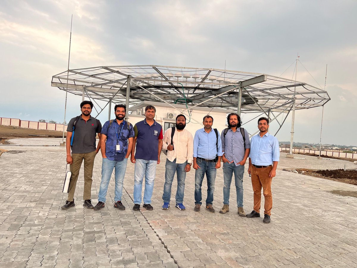 aaikolhaairport's tweet photo. Flying with precision and creating patterns in the air is a challenging task. #AAI's #FIU aircraft #VTCNS flown by Capt Katoch &amp; Capt Joglekar, Capt Punia successfully completed the calibration of #DVOR/DME "KLP" with ATSEPs LN Prasad, Mohit Kant Sharma and Hardeep Singh onboard. https://t.co/MM4WzKQkdJ