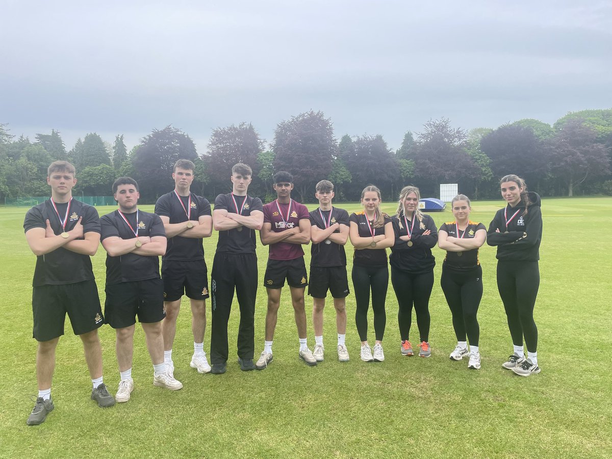 The winners of the Y13 Rounders tournament, which took place during their final games afternoon. Great fun had by all! #cslsport