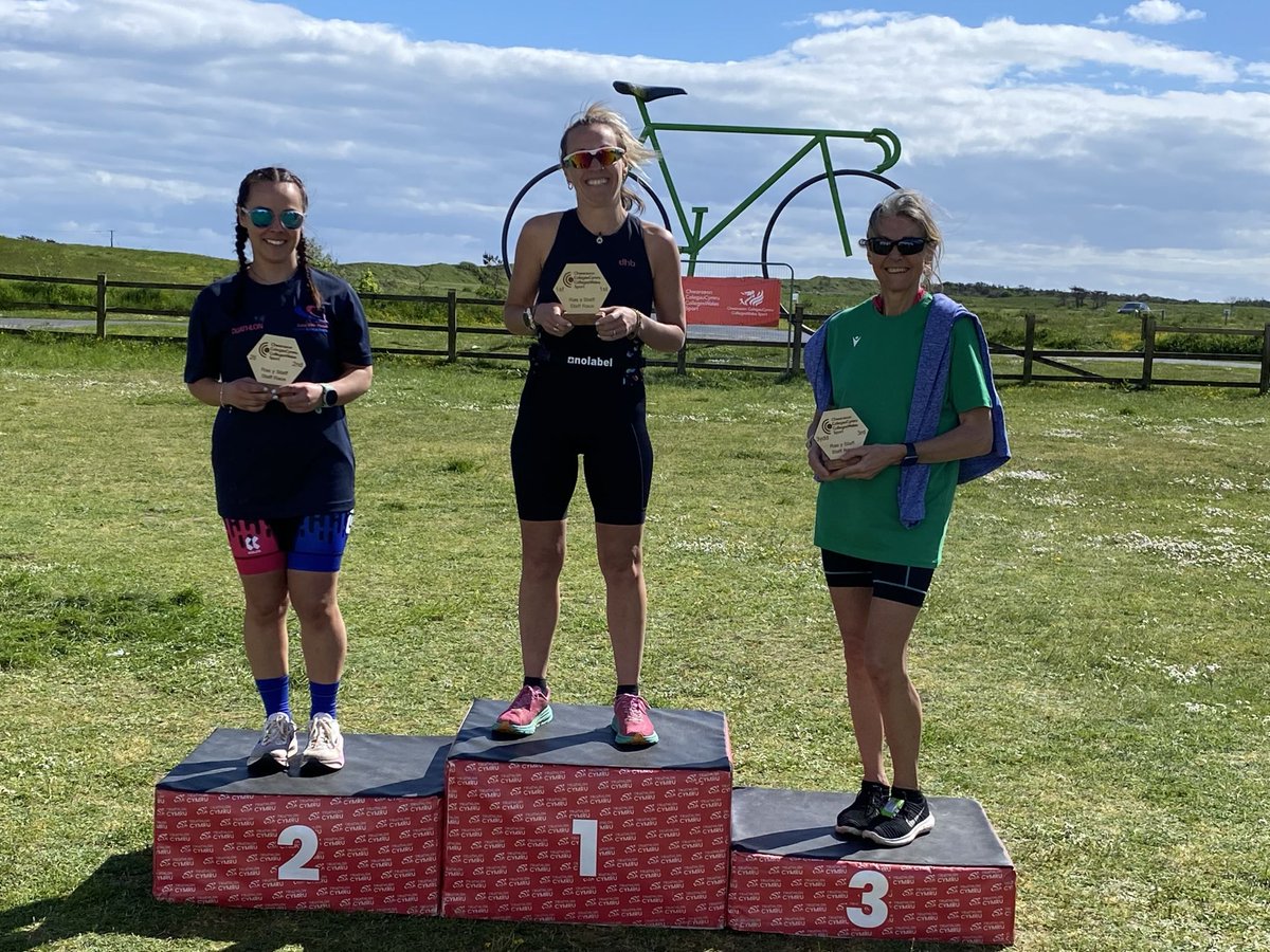ColegauCymru | CollegesWales (@colegaucymru) on Twitter photo Llongyfarchiadau i bawb a gymerodd ran yn ein digwyddiad Deuathlon ddoe - Rhedeg 5km / Beic 20km / Rhedeg 2.5km!
1af, 2il a 3ydd i ddysgwyr a staff <a href="/ColegSirGar/">Coleg Sir Gâr</a>, <a href="/GowerCollegeSwa/">Gower College Swansea</a>, <a href="/Walsall_College/">Walsall College</a> a <a href="/ColegauCymru/">ColegauCymru | CollegesWales</a>!
👇 Canlyniadau 👇
buff.ly/3QP3buy Llongyfarchiadau i bawb a gymerodd ran yn ein digwyddiad Deuathlon ddoe - Rhedeg 5km / Beic 20km / Rhedeg 2.5km!
1af, 2il a 3ydd i ddysgwyr a staff <a href="/ColegSirGar/">Coleg Sir Gâr</a>, <a href="/GowerCollegeSwa/">Gower College Swansea</a>, <a href="/Walsall_College/">Walsall College</a> a <a href="/ColegauCymru/">ColegauCymru | CollegesWales</a>!
👇 Canlyniadau 👇
buff.ly/3QP3buy