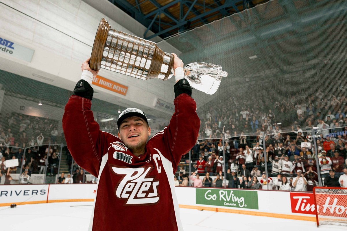 In the first of our weekly Alumni Spotlights over the offseason, we checked in with former Captain and 2023 OHL Champion Shawn Spearing after his first season in the AUS with @XMenhockey Story: chl.ca/ohl-petes/arti… Watch: chl.ca/ohl-petes/vide…
