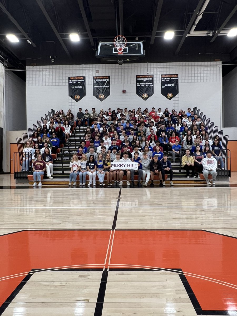 kriddleSHS's tweet image. Perry Hill School Class of 2018 to SHS Class of 2024!  @donato_piselli SHS College/Career Decision Day!