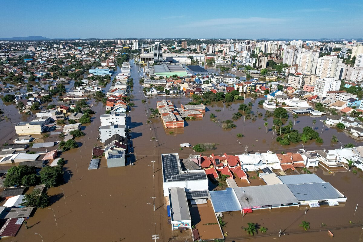 🚨 PREVENÇÃO | Técnicos concursados dos órgãos ambientais vêm denunciando desde o 1º mandato de Eduardo Leite a insuficiência para lidar com os impactos da crise climática, incluindo a pouca atenção dada à prevenção e ao atendimento aos desastres. agen.pub/prevdesastres