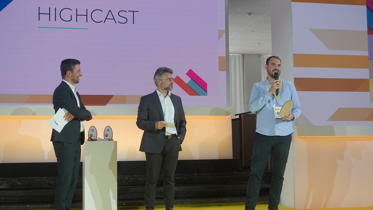 UnivParisSaclay's tweet photo. Nous clôturons cette journée autour de l’innovation avec la remise des prix #Spring50 !
🏆 Les lauréats de l'Université Paris-Saclay de cette année sont :
• Vitropep - Health Biotech.
• Highcast - Industry & Services.
• Rewake - Cleantech.
Félicitations à tous ! https://t.co/It5tl4um2y
