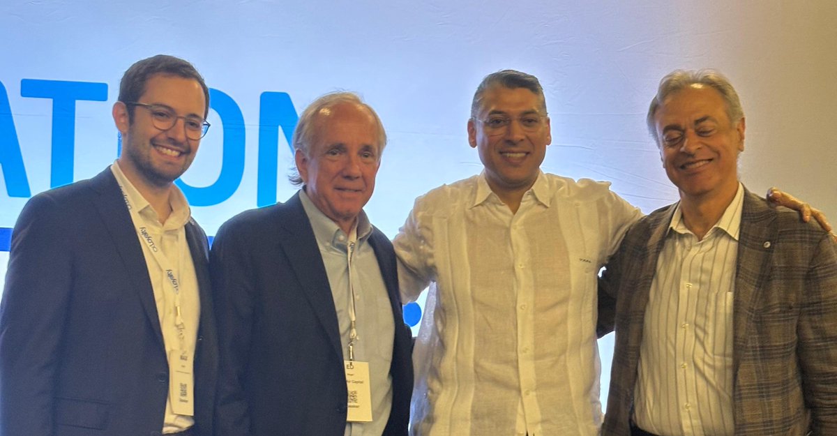 arajetairlines's tweet photo. Nos reportamos desde el 🇺🇸 @airlinesblog 2024 en donde contamos con la representación de nuestro CEO y Fundador, @Vicmpacheco como ponente en el panel "Underserved routes and aviation entrepreneurship across the Americas" 👏 https://t.co/BwMCWo4lNk