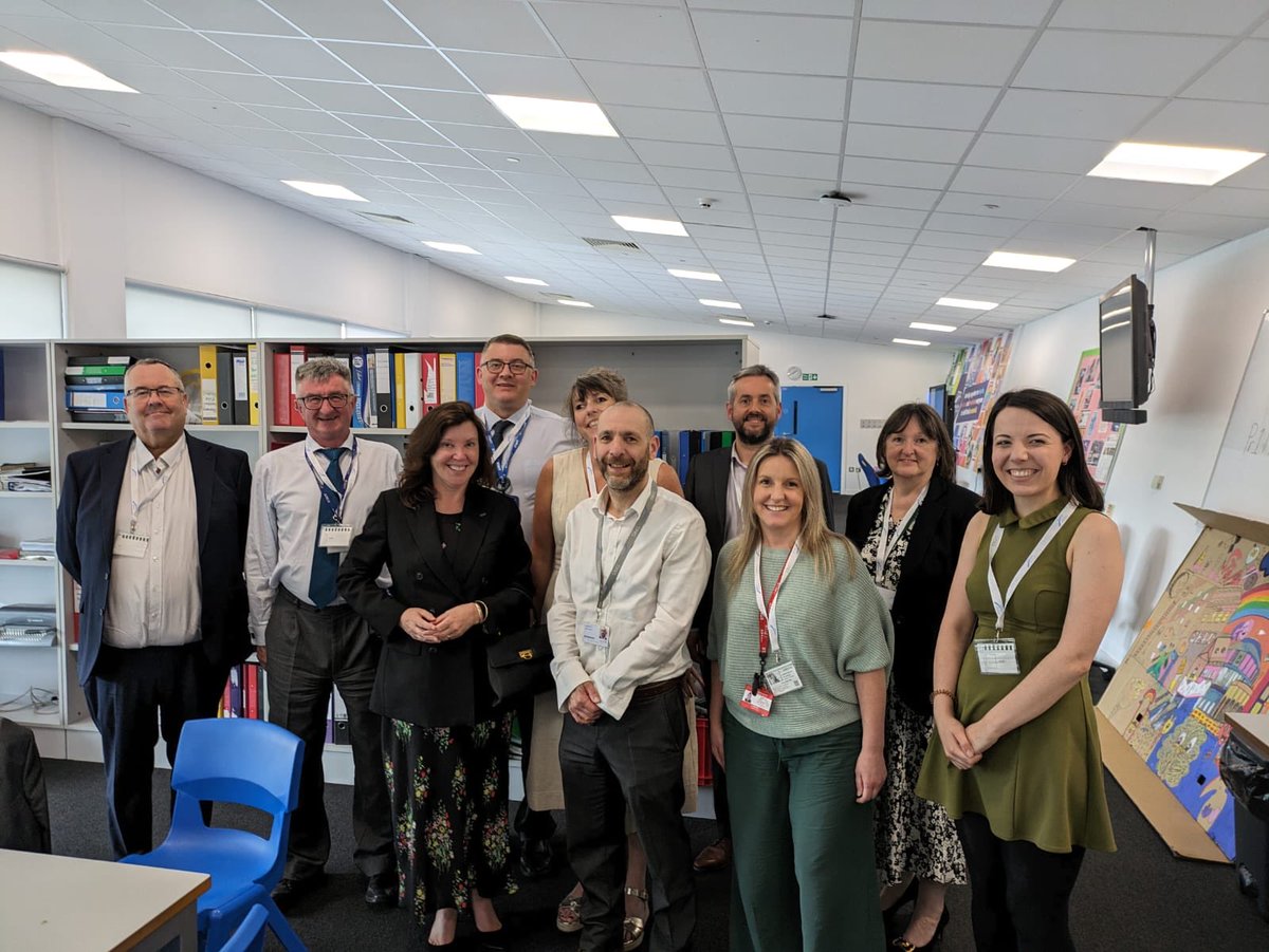 Dame Rachel de Souza (@rachel_desouza) on Twitter photo Fantastic to be in Tameside Greater Manchester to meet with Exec Principal Anthony Benedict ā¦<a href="/TamesidePRS/">Tameside PRS</a>ā© and local colleague headteachers to discuss their highly effective model of relational inclusive practice with brilliant Damian Dallimore ā¦<a href="/GM_VRU/">Greater Manchester Violence Reduction Unit</a>ā© Fantastic to be in Tameside Greater Manchester to meet with Exec Principal Anthony Benedict ā¦<a href="/TamesidePRS/">Tameside PRS</a>ā© and local colleague headteachers to discuss their highly effective model of relational inclusive practice with brilliant Damian Dallimore ā¦<a href="/GM_VRU/">Greater Manchester Violence Reduction Unit</a>ā©