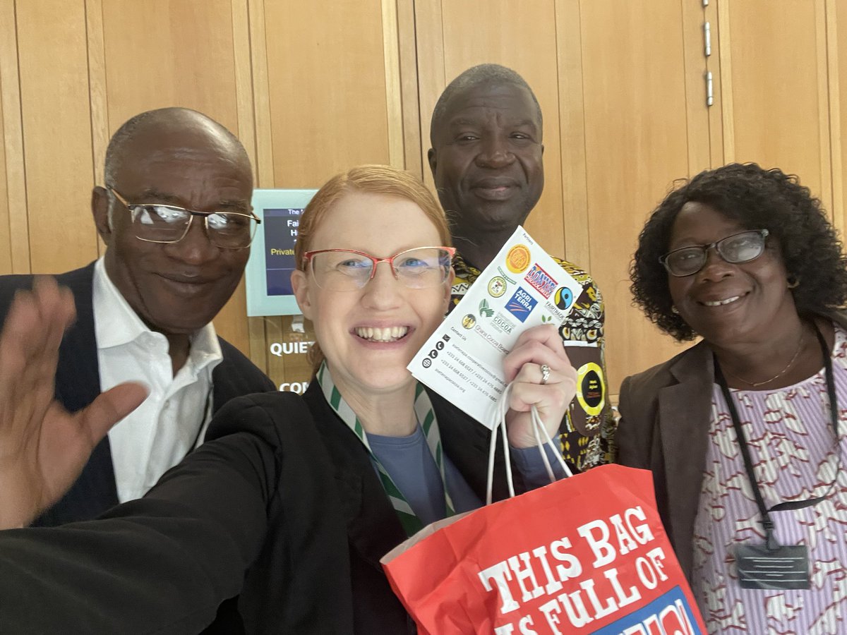 It was a pleasure to host @TonysChocoUK_IE cocoa farmers and co-op members from West Africa in Parliament today. Thank you for sharing your amazing, ethical and delicious chocolate with MPs passionate about Fairtrade! @FairtradeUK @FairtradeAPPG