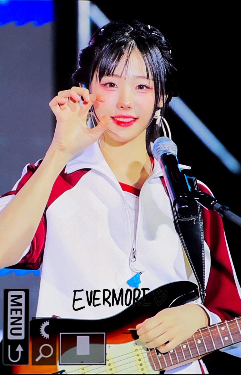 240516

오늘 너무 예쁜 효녀

#QWER #hina #히나 #냥뇽녕냥 #장나영
@hapycb https://t.co/iLUHx2siws