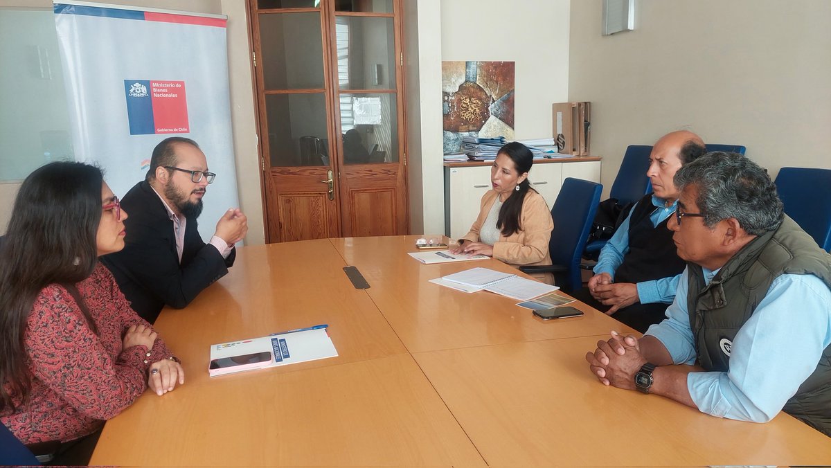 Histórico: Hoy el <a href="/MinisterioBBNN/">Bienes Nacionales</a>  concretó la primera transferencia de la cocha y el estanque de agua a la Comunidad Indígena Aymara de Chusmiza Usmagama en el marco del Acuerdo de Solución Amistosa con el Estado de Chile #Iquique #Tamarugal #Tarapacá