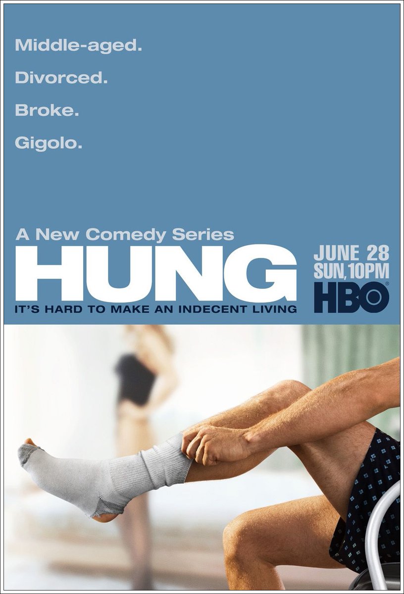 '𝑯𝒖𝒏𝒈'👍🏼
Serie de @HBO de 2009 (3T)
Recomendable
Hung narra las desventuras de Ray Drecker (#ThomasJane), un entrenador de baloncesto que está pasando una mala época, por lo que decide aprovechar el enorme tamaño de su p*ne para ganar un dinero extra al margen de su trabajo