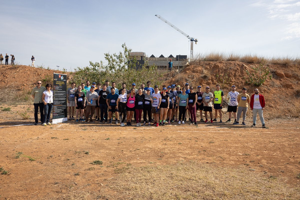 Una semana llena de actividades al #CampusUJI. El Grupo de Investigación en Óptica (@PhotonicsUji) y el Comité Español @DIL_SPAIN han organizado actividades toda la semana con la colaboración del @ESTCE_UJI , la Unitat de Divulgació Científica i Ciència Ciutadana, el Servei de