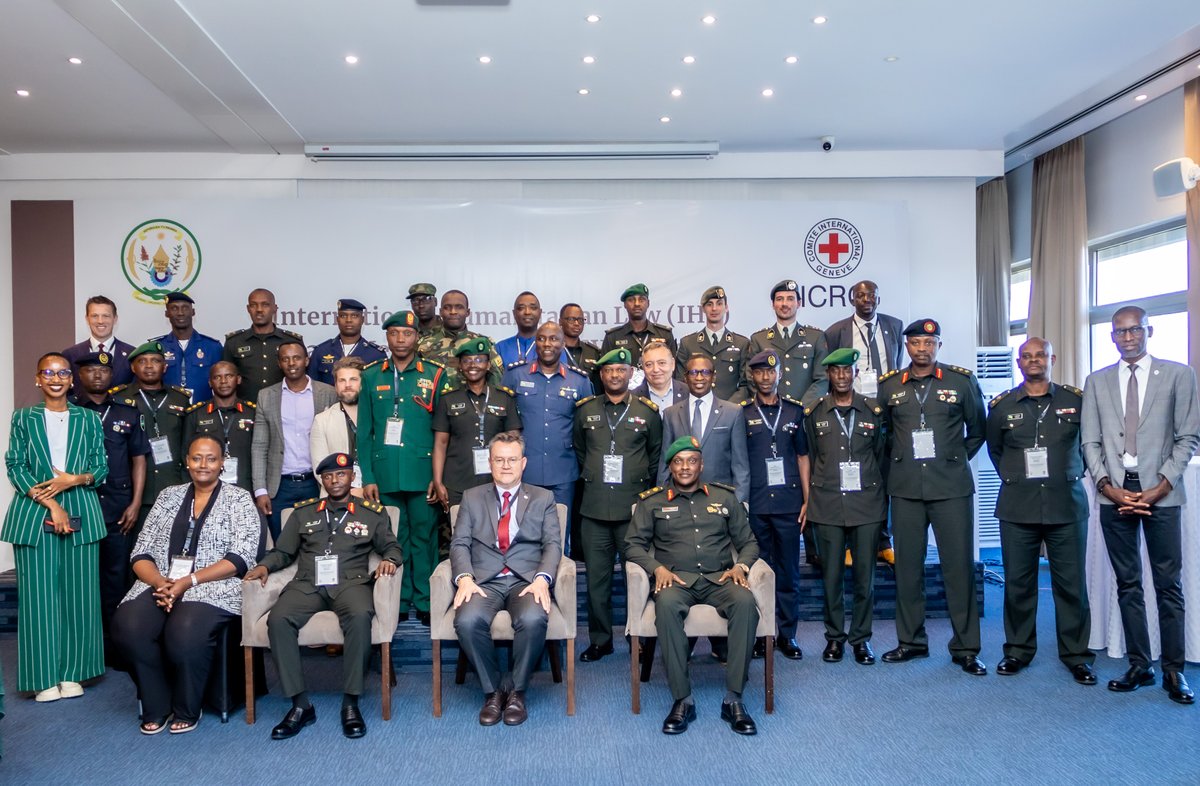 The three-day workshop, jointly organized by the International Committee of the Red Cross (ICRC)and the Rwanda Defence Force, concluded successfully today in Kigali. Participants engaged in constructive discussions focusing on international humanitarian law and new technologies.