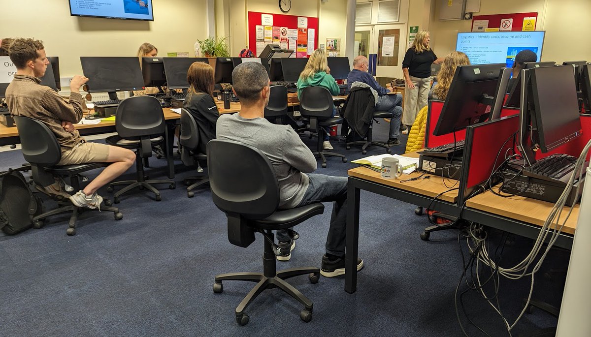 Today’s @BuildaBiz_GM workshop at #Bury Library has been about getting the basics needed to start up and run a successful business. Our next workshop is about intellectual property and why it is important to make sure your ideas are protected. Tickets: bit.ly/BABWorkshopsBu….