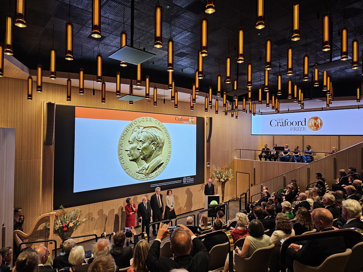 Today, the Crafoord Prize Award Ceremony in the royal presence of Crown Princess Victoria at the Royal Swedish Academy of Sciences 🌟