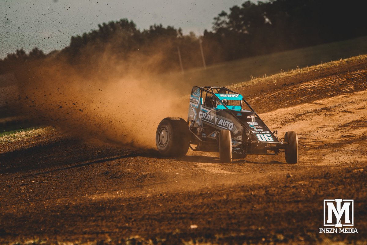 Are you a Lids on, or a lids off, kind of sprint car fan?