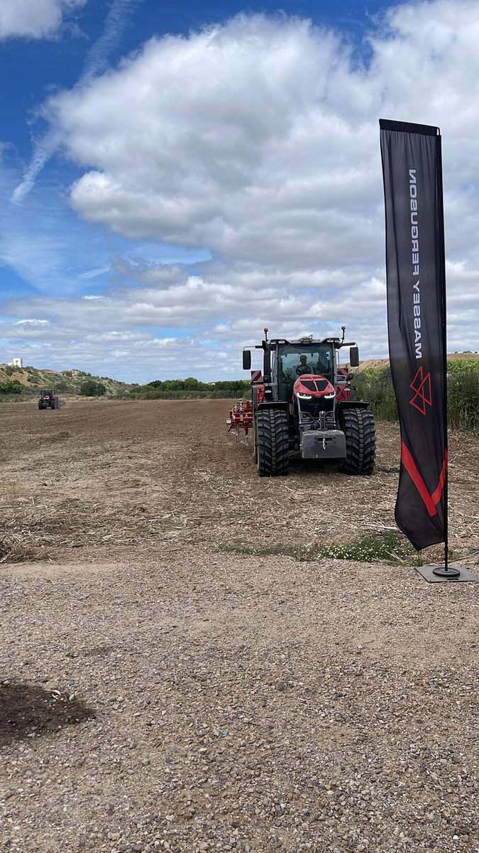 🆕 ¡Resumen de nuestro #MFeXperience en Toledo!

Solo podemos daros las gracias por estos tres días llenos de aprendizaje y eXperiencias 🔝

🚜 Nos dirigimos hacia el próximo destino: Sariñena, en Huesca, ¿te vienes? 

Contacta con tu concesionario para asistir 📲