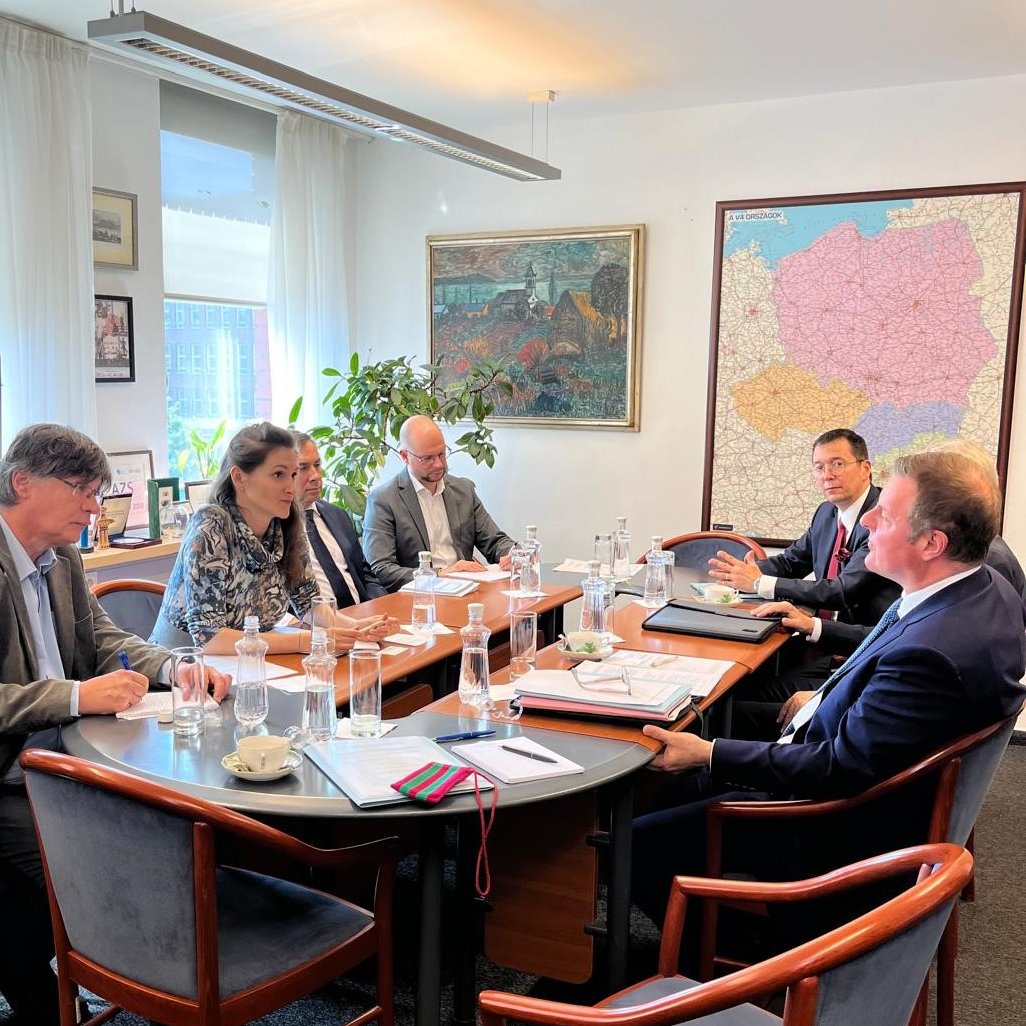 #SwissEUrelations, the #SwissContribution, the forthcoming #UAPeaceSummit in🇨🇭, along with very interesting discussions with civil society representatives: many subjects covered in Budapest between🇨🇭and 🇭🇺, which will hold the EU Council presidency in the second half of the year.