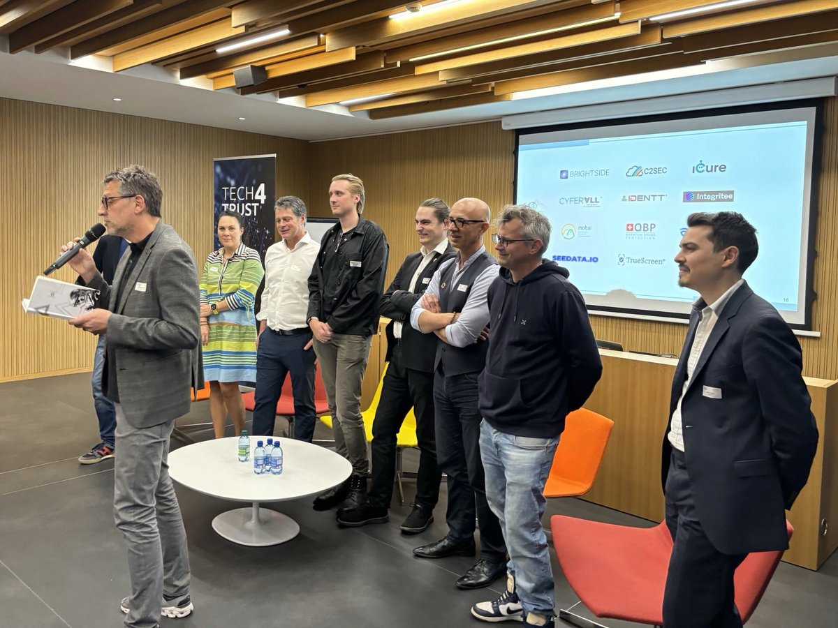We're finalist of the #Tech4Trust @TrustValleyCH Acceleration Program 🔥 ! Couldn't be more proud of the @WakweliChain team that made it possible alongside our extensive last weeks' roadshow. Kudos to @LeTroglodyte @Audrey_FG_ @allochi @shaban_shaame & all the others 🚀