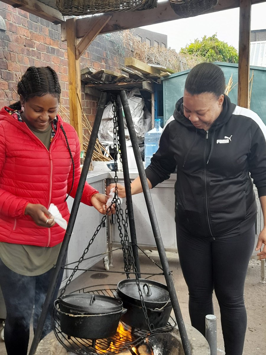 CourtneyPEEK tweet media