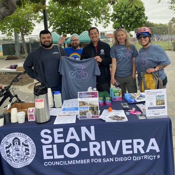 Time for a #BikeAnywhereSD coffee break ☕️ with @SeanEloRiveraD9’s Council District 9 pit stop!