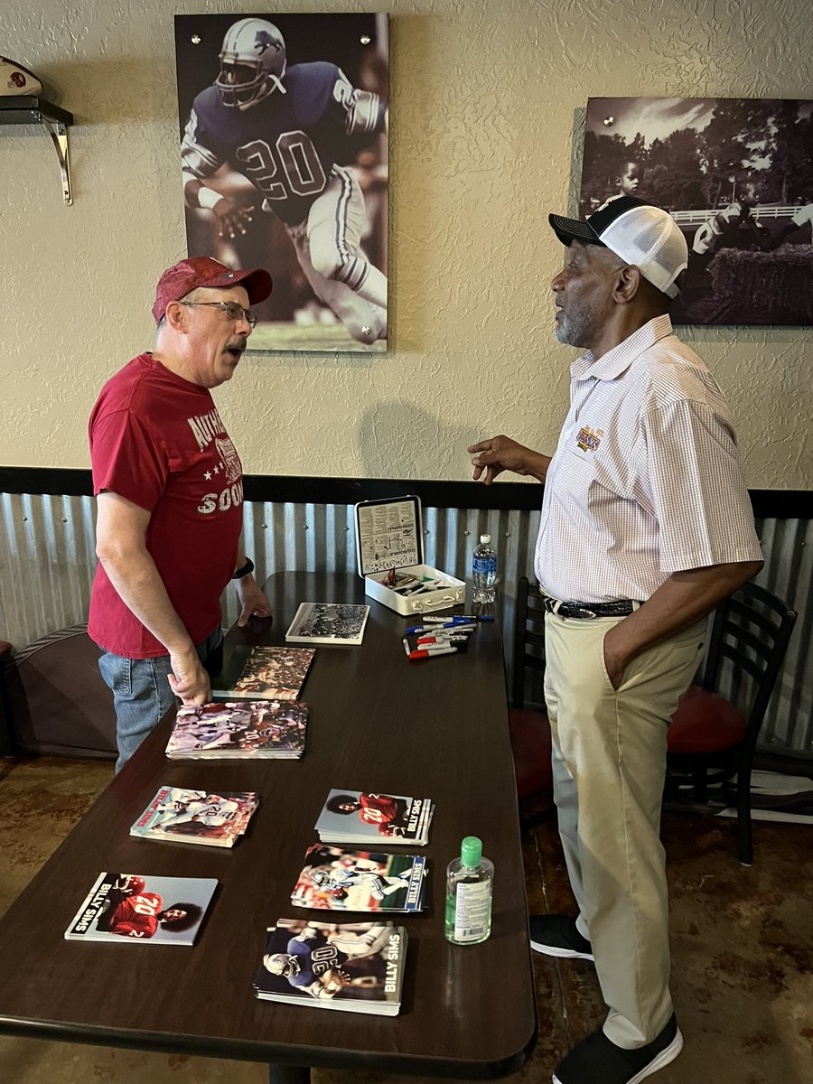 Had a great time last weekend in Elgin, OK. Thanks for the warm welcome! #billysimsbbq #billysims #elginok #heisman