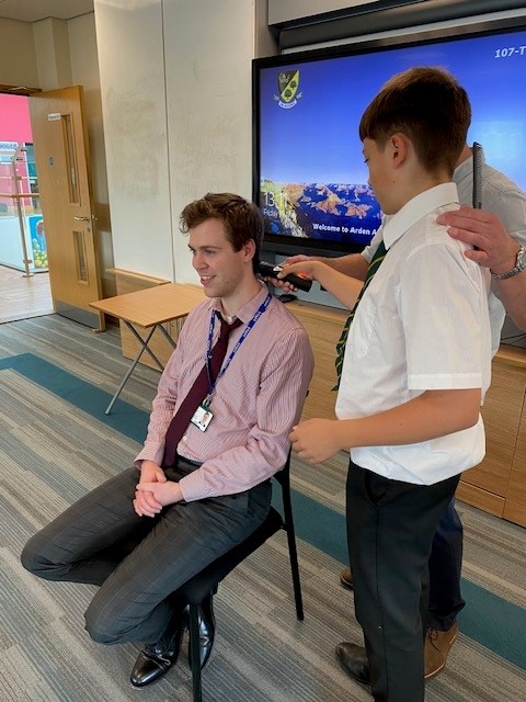 ardenfutures (@ardenfutures) on Twitter photo Students interested in barbering got the chance to find about more about the job, and cut a teacher's hair! That's dedication to careers Mr Carbery! Thanks to Toni Barbieri, Knowle barber, and his guiding hand! #FutureFriday <a href="/ArdenAcademy/">Arden Academy</a> <a href="/VisitKnowle/">VisitKnowle</a> Students interested in barbering got the chance to find about more about the job, and cut a teacher's hair! That's dedication to careers Mr Carbery! Thanks to Toni Barbieri, Knowle barber, and his guiding hand! #FutureFriday <a href="/ArdenAcademy/">Arden Academy</a> <a href="/VisitKnowle/">VisitKnowle</a>
