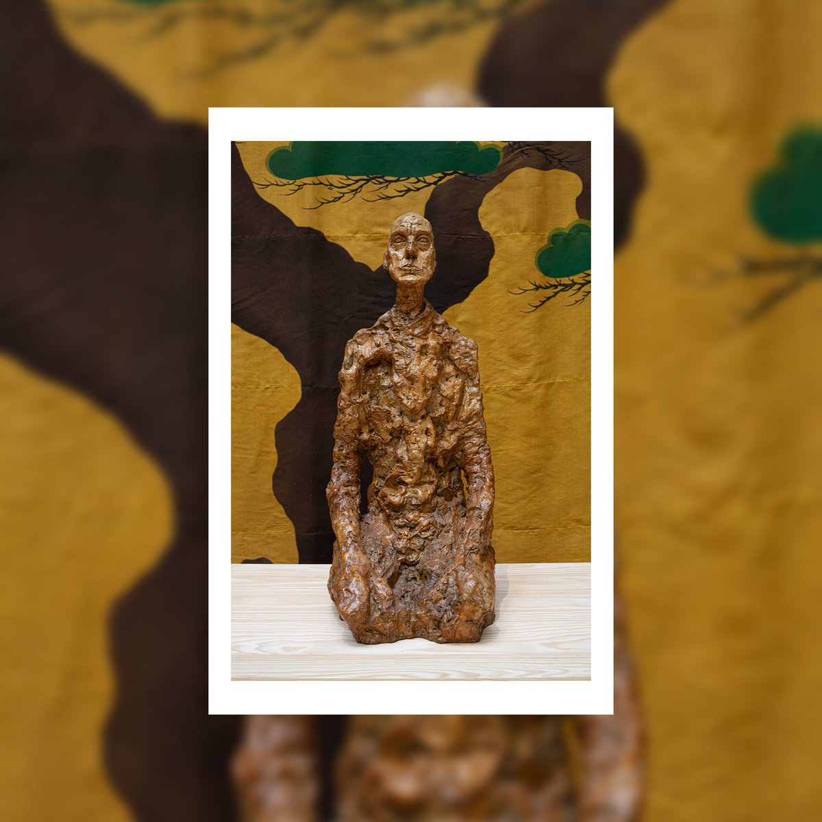 🗿 Buste d’homme assis (Lotar III) Cette œuvre réalisée en 1965 n’a jamais été exposée du vivant de l’artiste. Il en existe deux versions actuellement exposées à l'Institut, une en terre crue dans l'atelier et une en plâtre. Découvrez cette œuvre à l'Institut jusqu’au 23/06