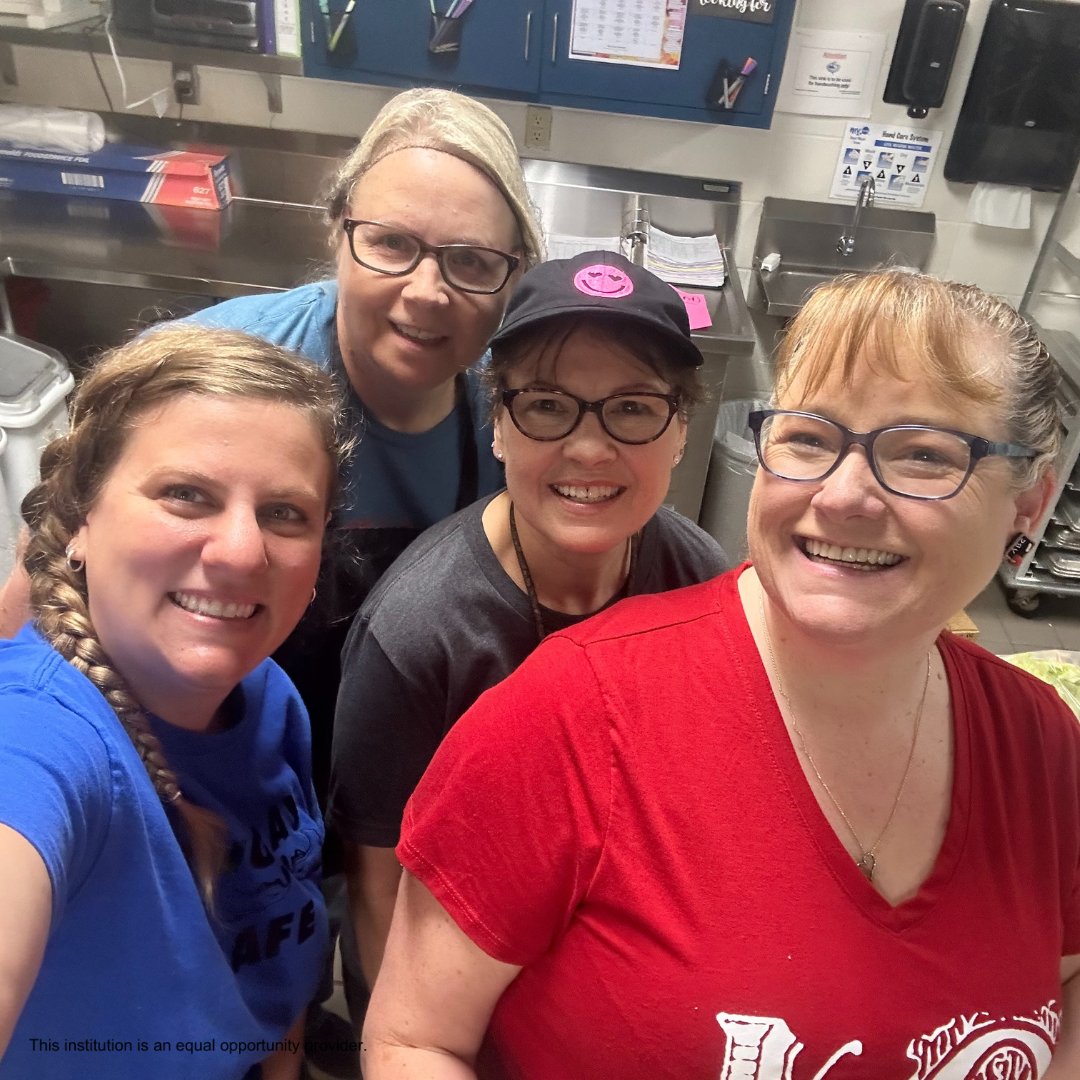 Hip hip hooray for hoagies at Stonegate Elementary School! 🥪 @RayPec #RaymorePeculiarMO #RaymorePeculiarMissouri #RaymorePeculiar #MOschools #CassCounty