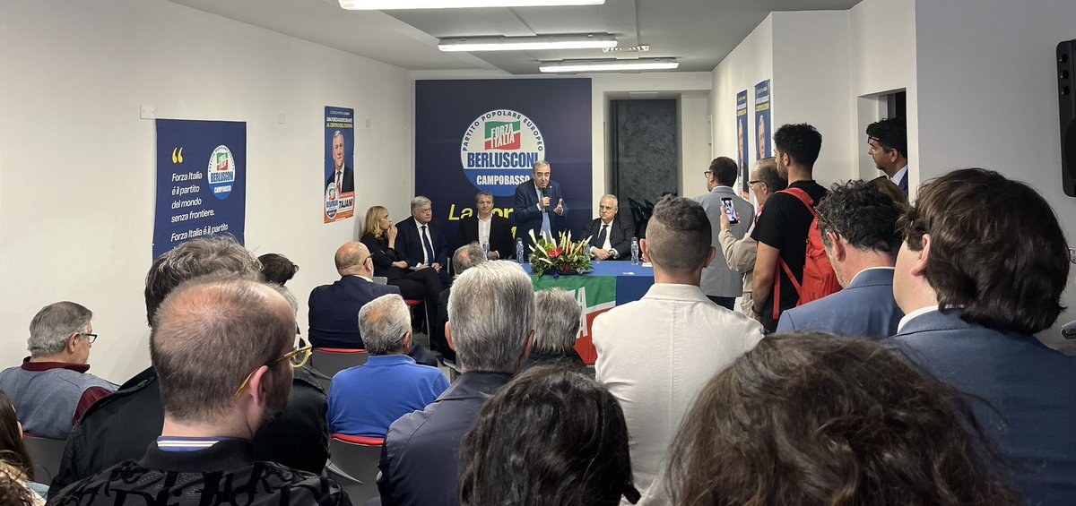 Sono arrivato a #Campobasso dove abbiamo inaugurato la sede di @forza_italia insieme al candidato sindaco del centrodestra De Benedettis, il Presidente della Regione Roberti, il Senatore Lotito e la candidata alle elezioni europee Ballone.