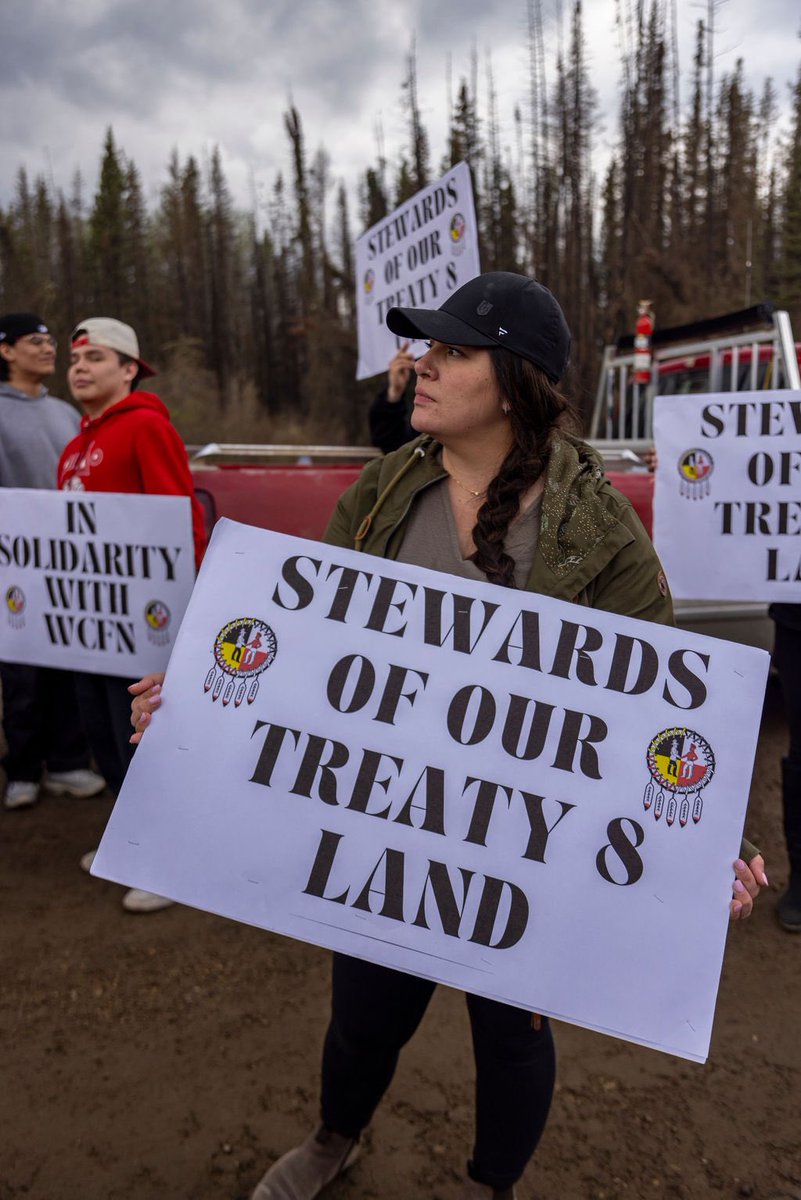 Yesterday Woodland Cree First Nation had visitors from Treaty 8 Urban CFS in YEG to show their support. #WCFN #IndigenousRights #Obsidian #OilandGas