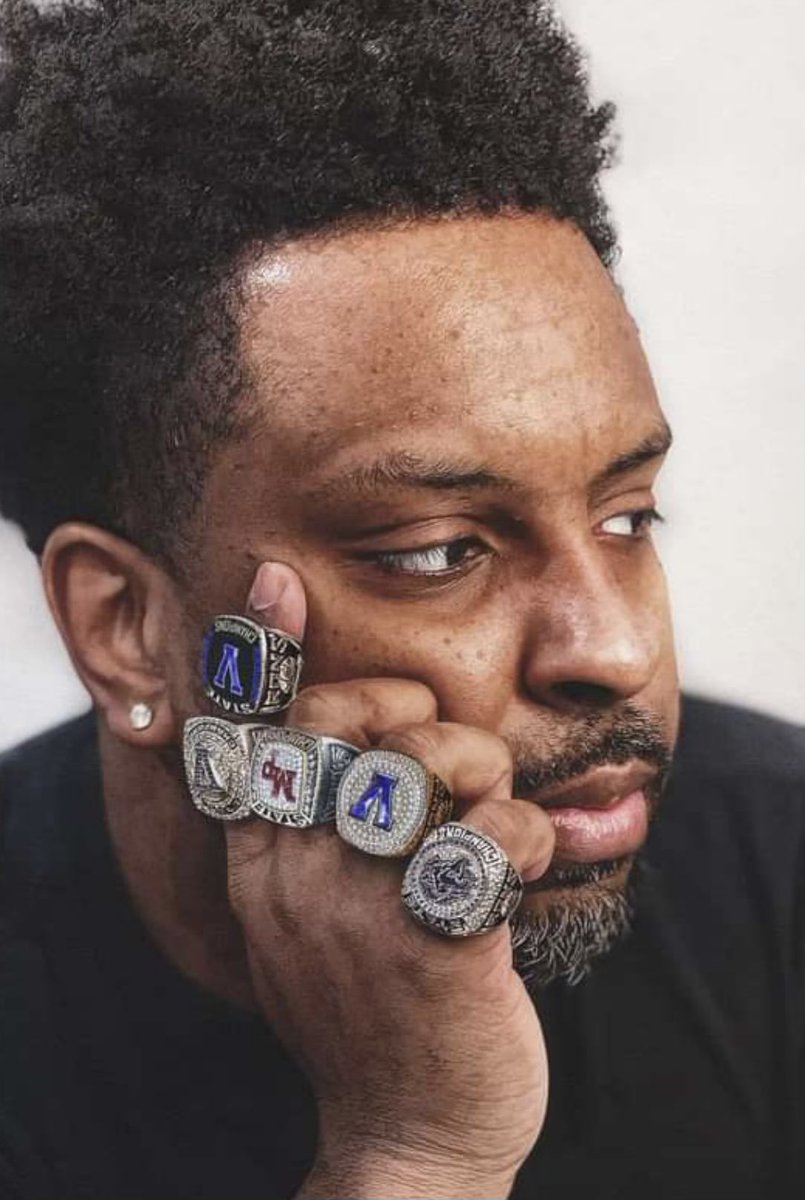 🚨BREAKING: Vashon (MO) head basketball coach, Tony Irons, is leaving for Mineral Area College.

Irons is an 8-time champion in the state of Missouri, one of the elite high school coaches in the country. Irons also has experience coaching in the NIKE EYBL and USA Basketball.