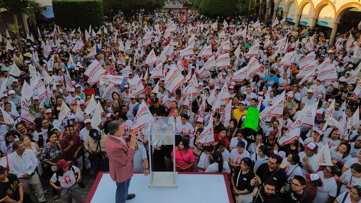 ¡Guanajuato trae muy bien puesta la camiseta de la esperanza!

Vamos el 2 de junio a demostrar en las urnas lo que un pueblo unido es capaz de hacer por y para sí mismo. ¡Todo MORENA! #LaRutaDelCambio #SheffieldSenador