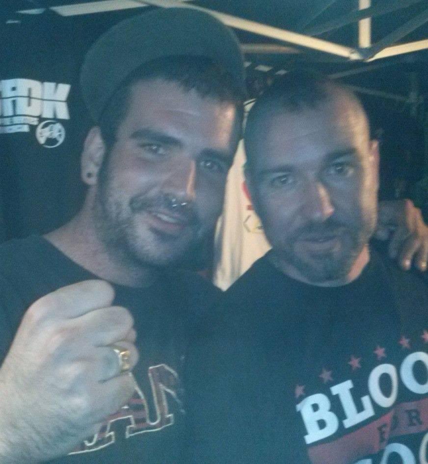 elputoswone's tweet photo. Felicidades brother! Siempre fuiste y serás un referente! Pero lo que más me emociona es que siempre serás una de las mejores personas que he tenido el placer de conocer! Abrazo gordo cabesita!!! @yozatu https://t.co/qDkcecRdap