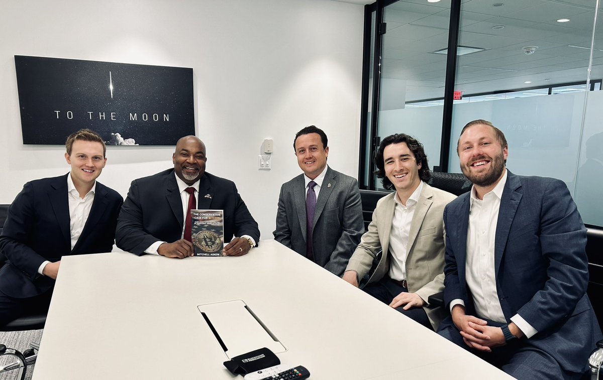 Honored to host my friend Lt. Governor @MarkRobinsonNC today in Washington for a conversation on #Bitcoin & infrastructure.

As Governor, Robinson will not only serve as a strong voice for our industry at the state level but also provide the leadership necessary to influence