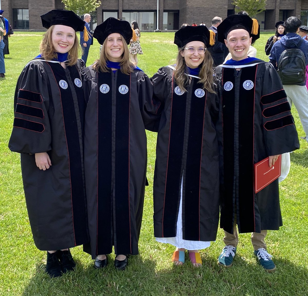 AmandaKRowe's tweet image. We had an amazing time celebrating 4 @IDPAS_SBU graduates on Tuesday!