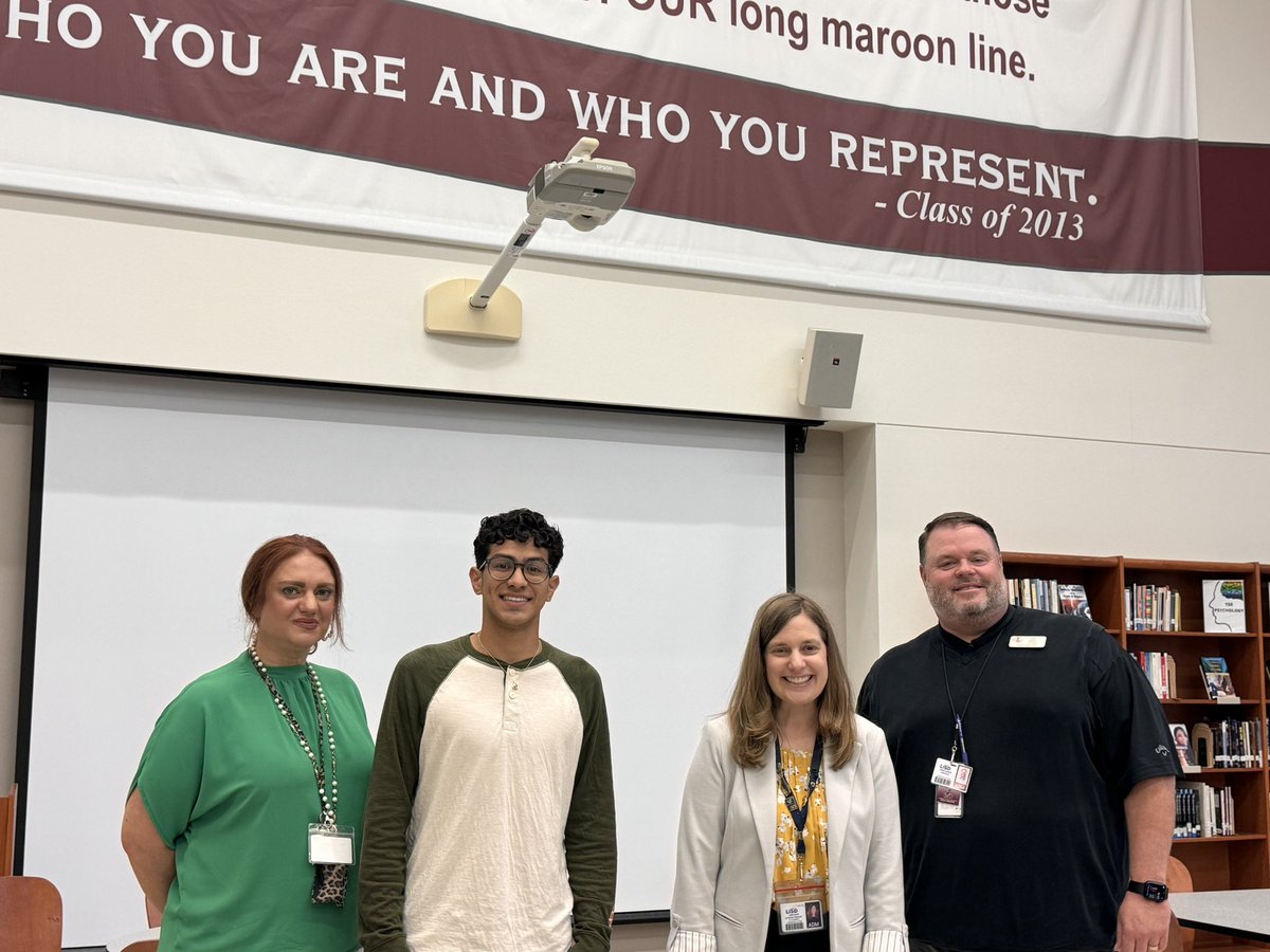 I am constantly inspired by our @LewisvilleISD students and staff- today that inspiration comes from getting to meet @LewisvilleHS Class of 2024 student- Jesus Barrios with Ms. Genova and Mr. Baker! Read more about his story here lisd.net/site/default.a…