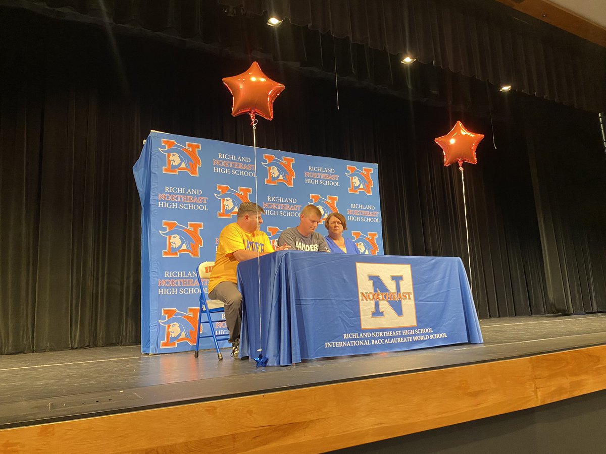 Jude Dill will be attending Lander University to be apart of their cross country team. @cavalierxctf @RNEAthletics
