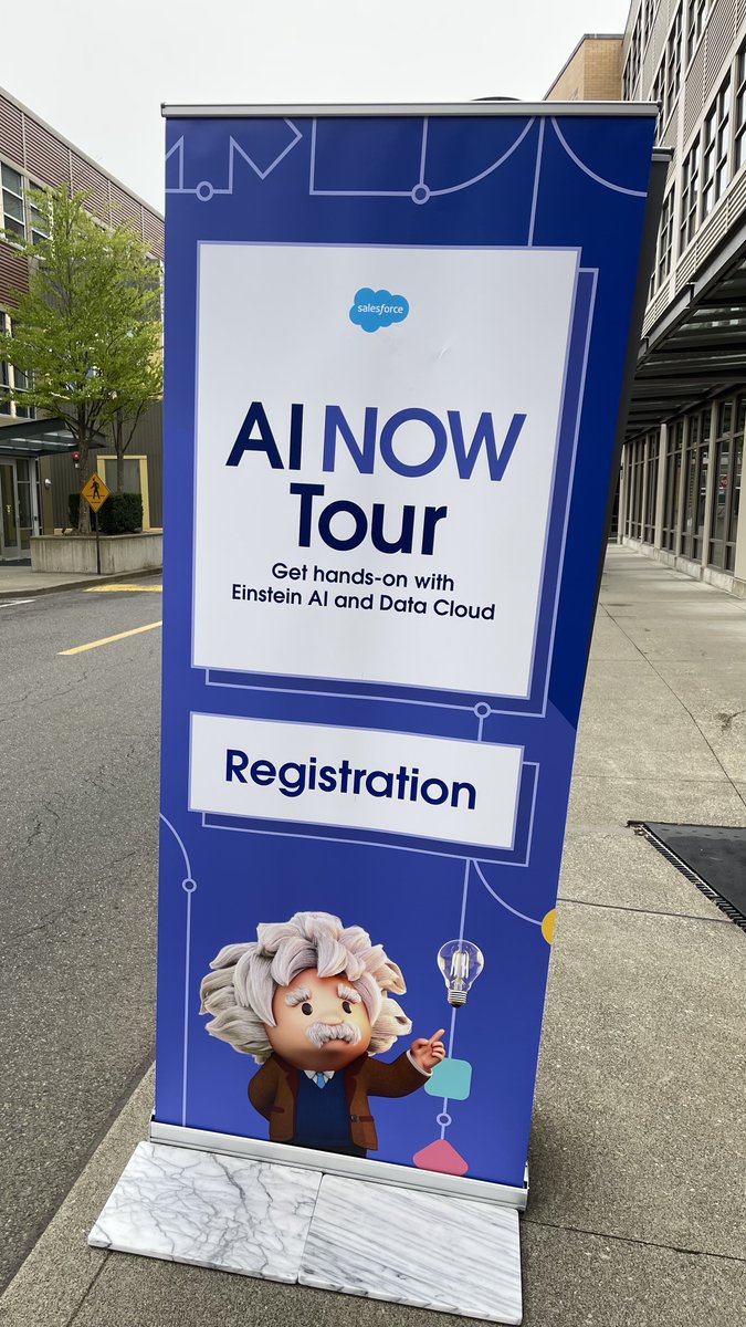 Hello Seattle! The #AINowTour has arrived in the Emerald City and the hands-on workshop has kicked off! Find a tour stop near you: ➡️ sforce.co/44HR3S3