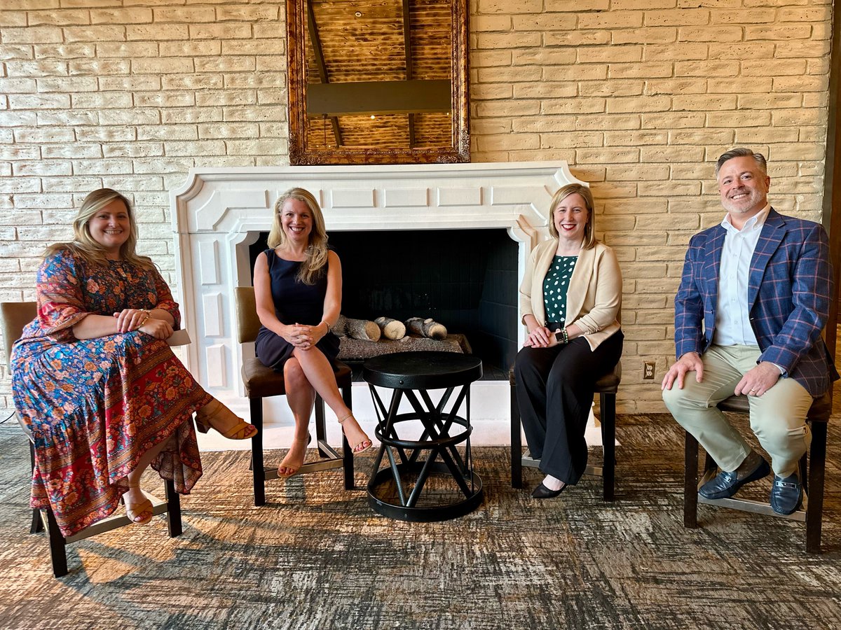 CookseyPR's tweet photo. The Cooksey team was honored to share the latest marketing trends and PR insights at the @SMPSNorthTexas Meet Up at Las Colinas Golf &amp; Country Club. https://t.co/58fb9KjjDy