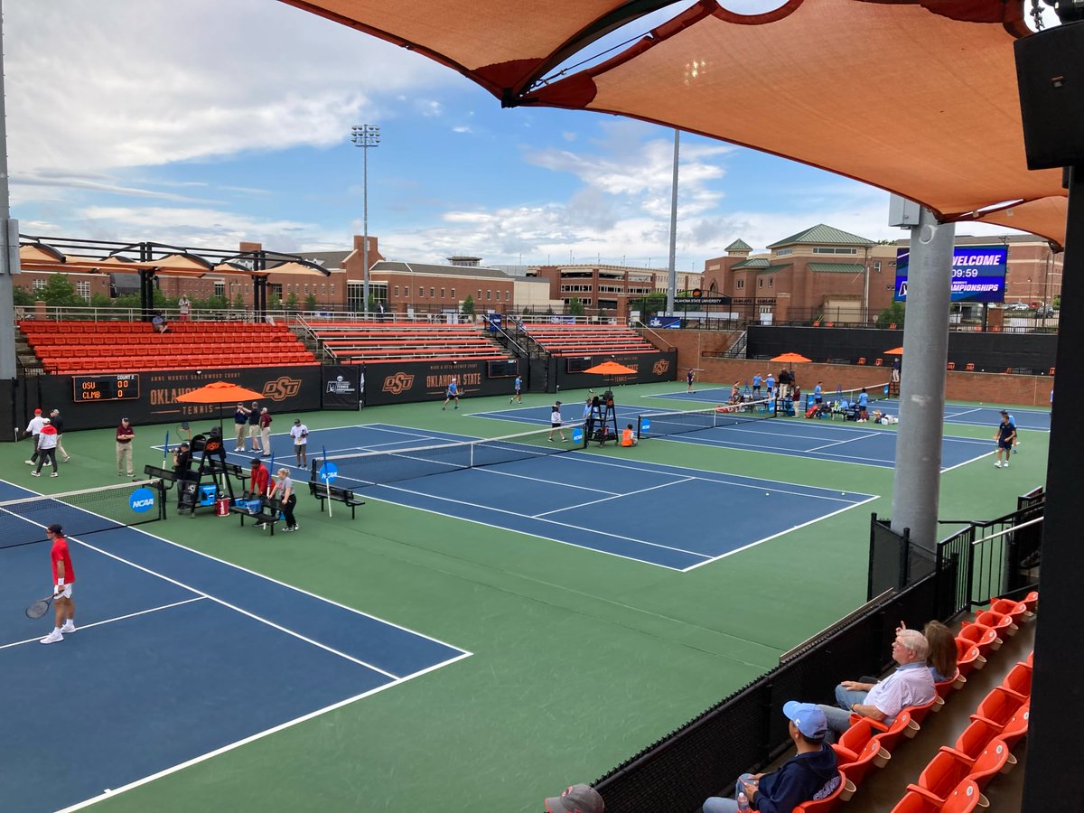 Courts are dry, blue sky appearing and we're ready for the first men's D-I quarterfinal between top seed Ohio State and Columbia[8] #NCAATennis