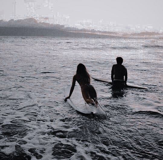 Almost every surfer you see is beautiful, both genders, this is no secret.

However, outside of surfing, most surfers all eat different, live in different places, and have different lives.

So why are they all so muscular, beautiful, lean, and attractive?