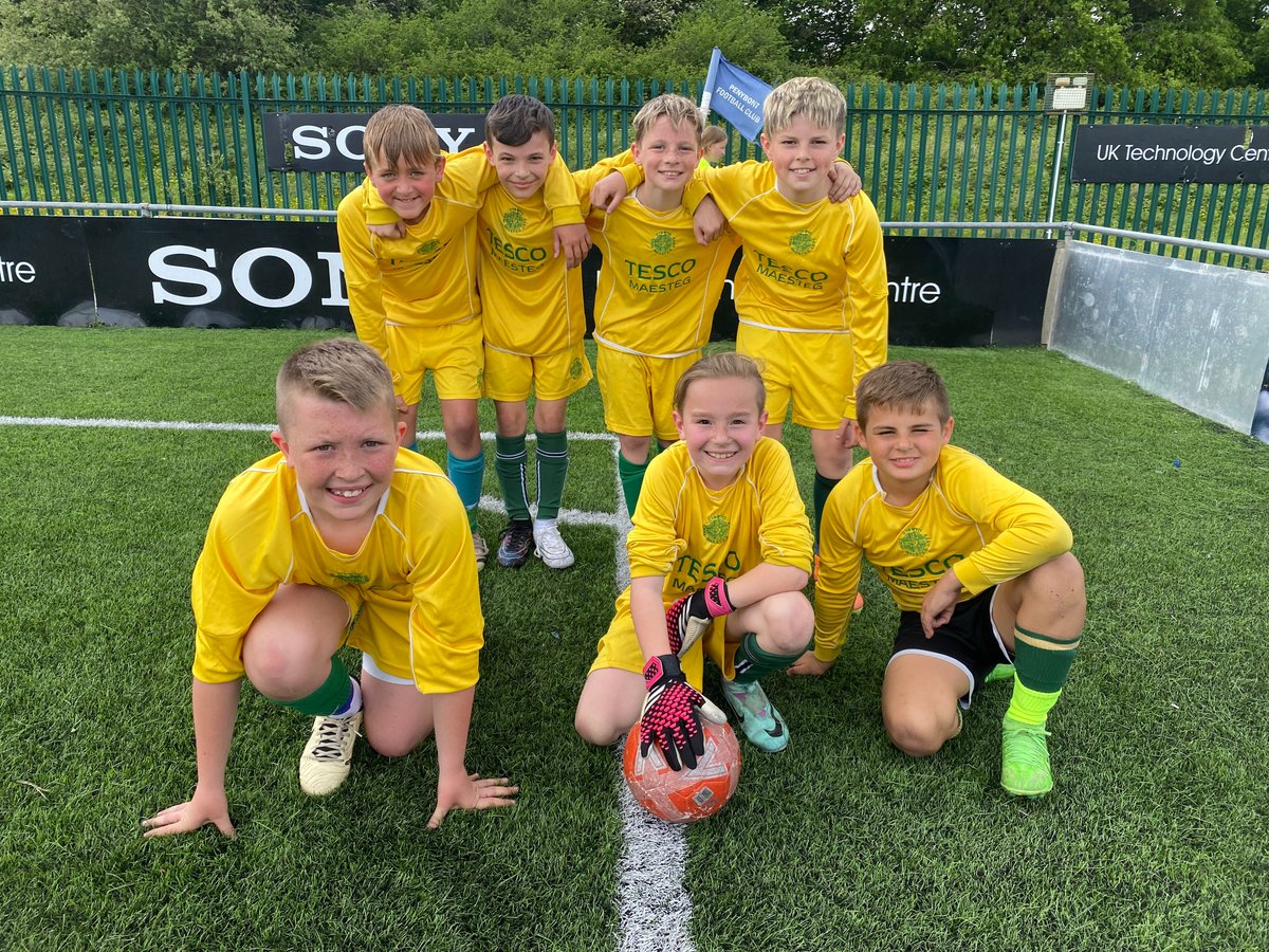 Ysgol Cynwyd Sant (@ysgolcynwydsant) on Twitter photo Diwrnod gwych yn chwarae yng nghystadleuaeth <a href="/ApolloTeaching/">Apollo Teaching</a> heddiw ⚽️
A great day playing in the <a href="/ApolloTeaching/">Apollo Teaching</a> competition today ⚽️ Diwrnod gwych yn chwarae yng nghystadleuaeth <a href="/ApolloTeaching/">Apollo Teaching</a> heddiw ⚽️
A great day playing in the <a href="/ApolloTeaching/">Apollo Teaching</a> competition today ⚽️